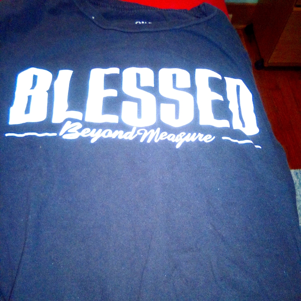 Women's tee shirt size xl